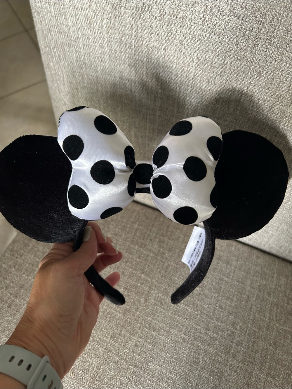 Disney Parks Black Minnie Mouse Ears with White Polka Dot Bow - Picture 2 of 4